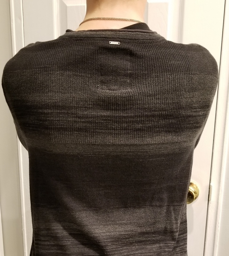 GUESS SweaterXL - Picture 3 of 5